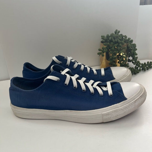 Converse Classic Royal Blue Canvas Sneakers Unisex M12 W14 - Picture 2 of 10